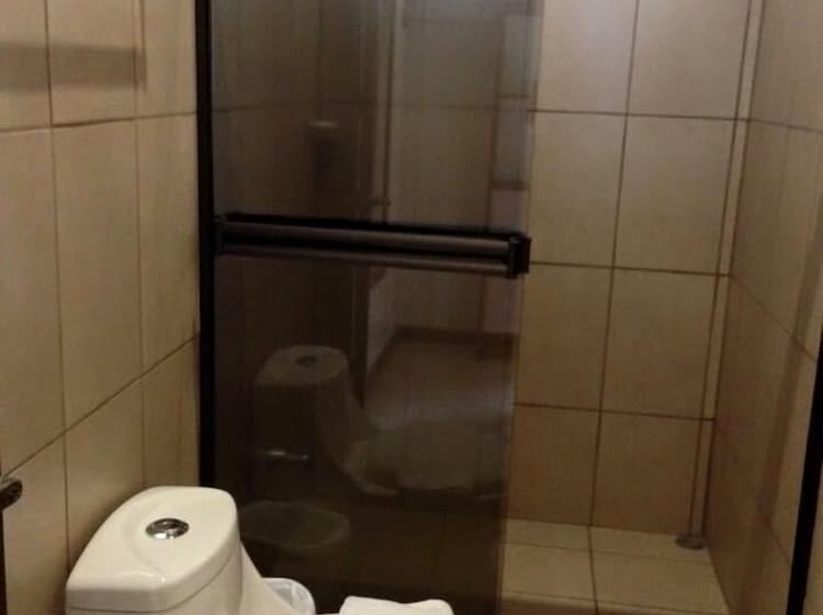 בית מלון כפרי Cabinas Ledezma