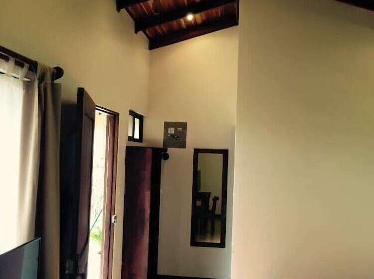 בית מלון כפרי Cabinas Ledezma