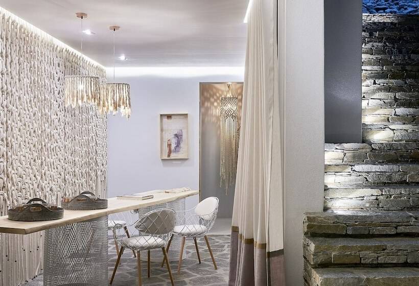 בית מלון כפרי Canal Suites