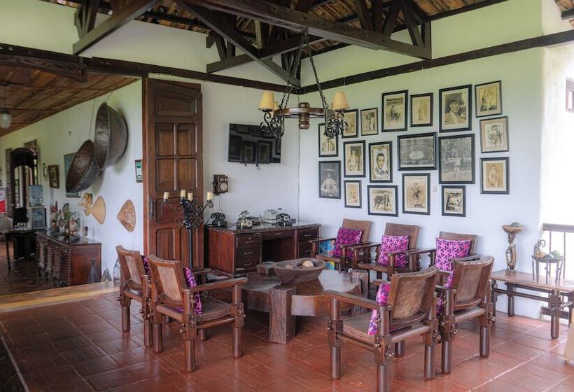 هتل Delirio Campestre