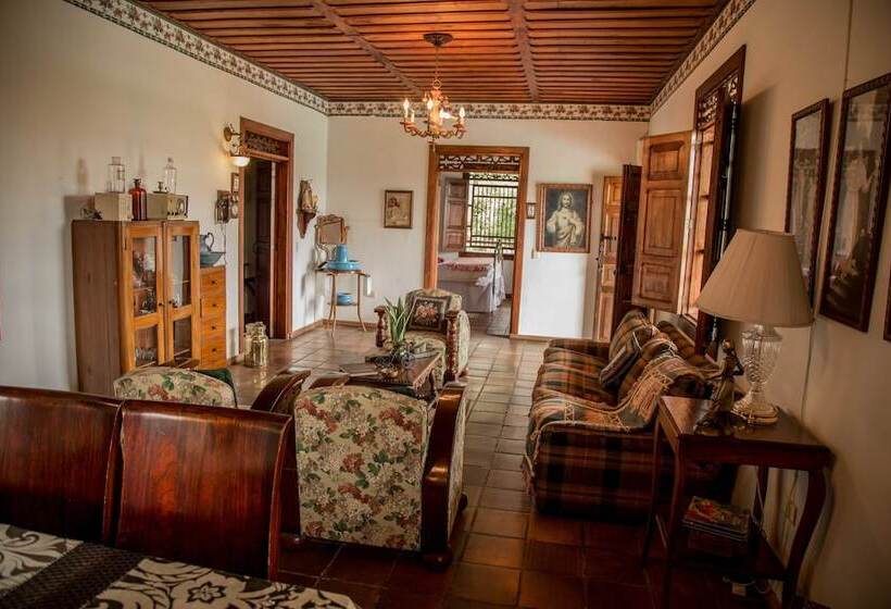 هتل Delirio Campestre