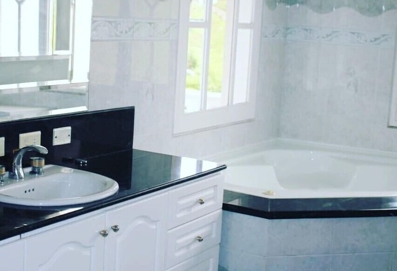 فندق Centro Vacacional Casa Blanca