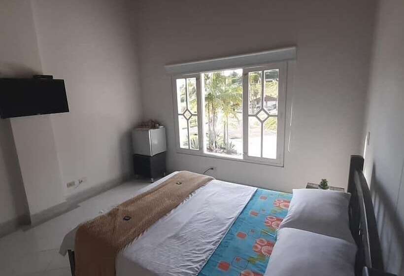 فندق Centro Vacacional Casa Blanca