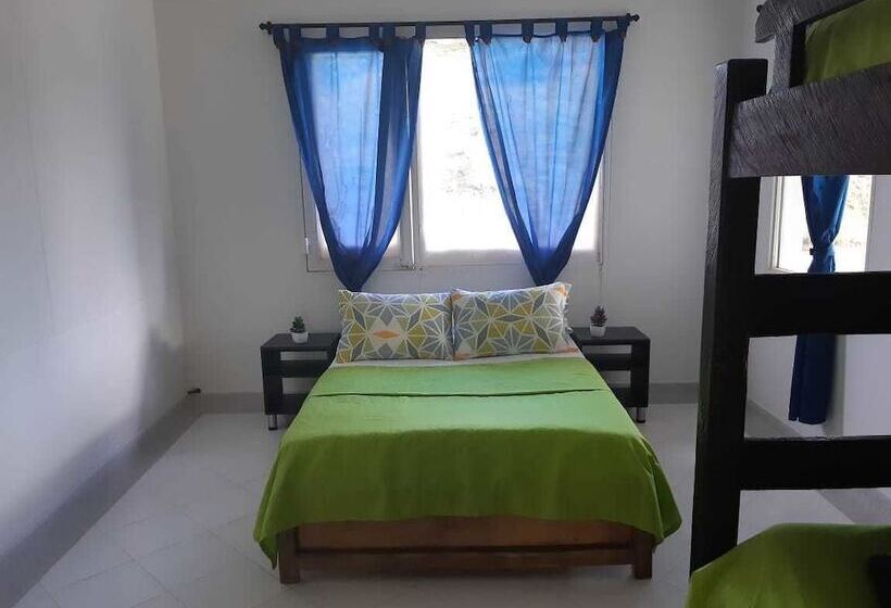 فندق Centro Vacacional Casa Blanca