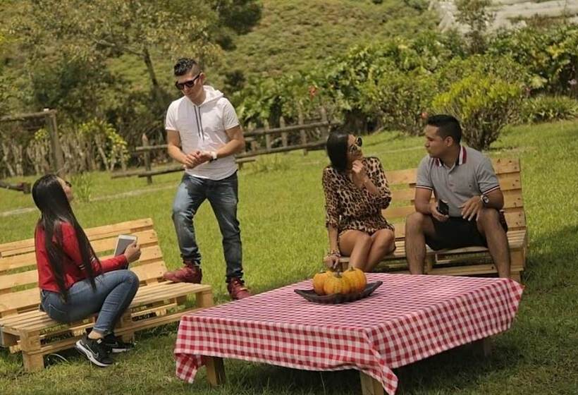 فندق Centro Vacacional Casa Blanca