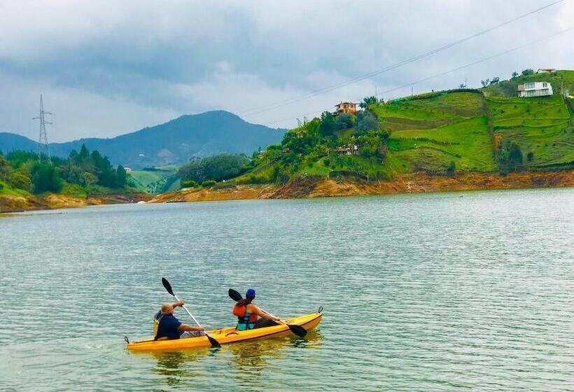 فندق Centro Vacacional Casa Blanca