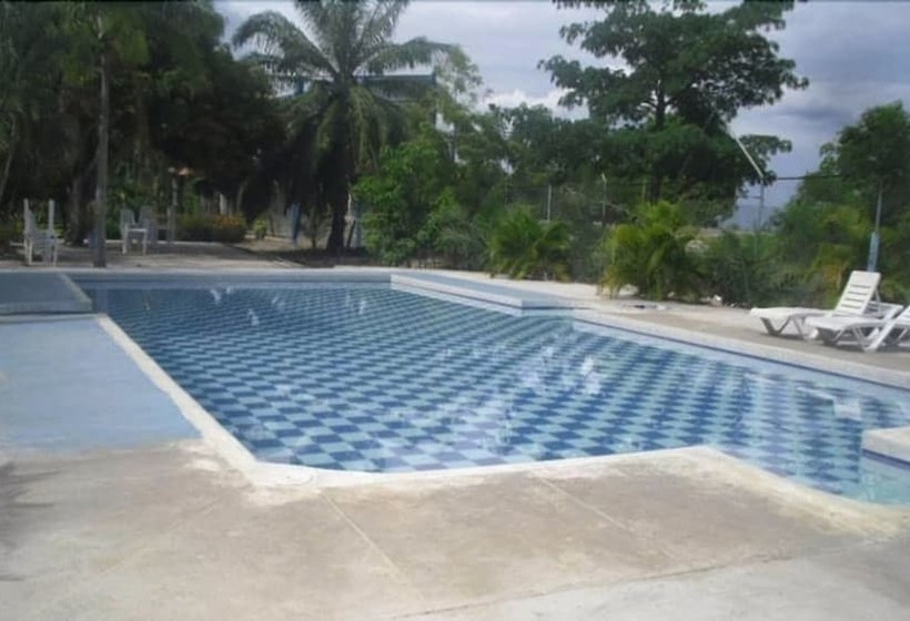 Отель Centro Vacacional Maria Dayana