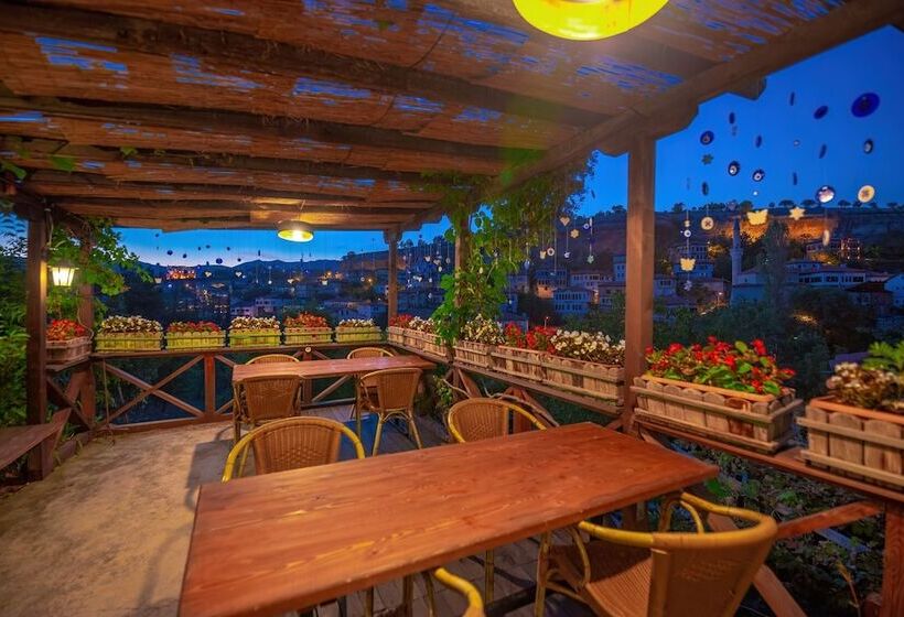 ホテル Cesmeli Konak Garden