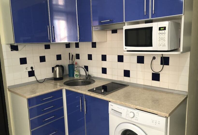 هتل Cool Apartments In The Center