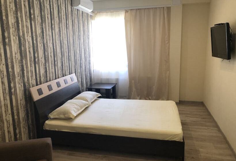 هتل Cool Apartments In The Center