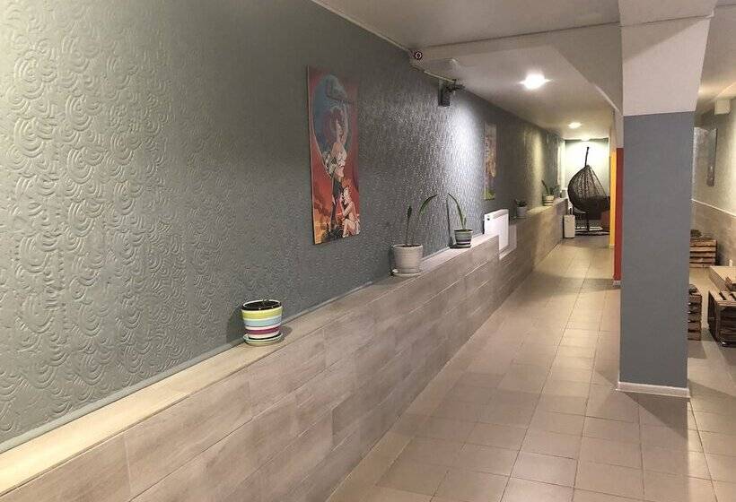 هتل Cool Apartments In The Center