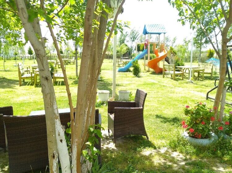 בית מלון כפרי Deniz Kizi