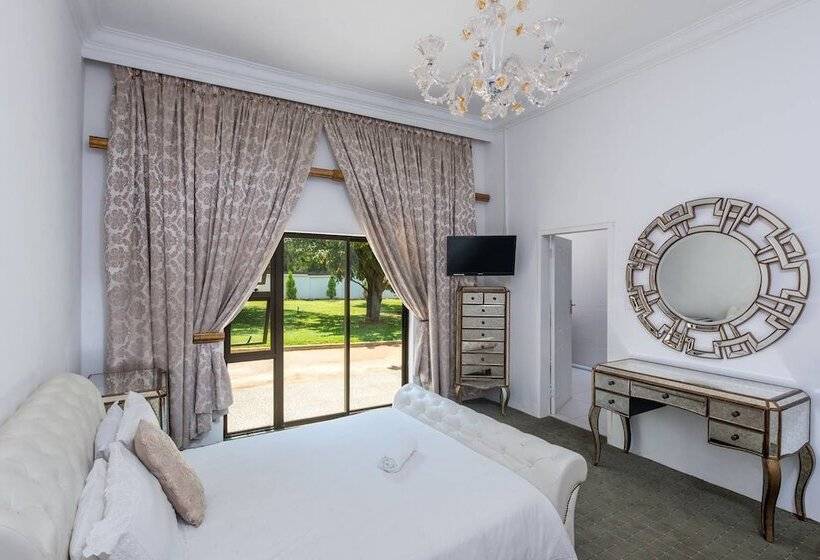 בית מלון כפרי Disciples Boutique