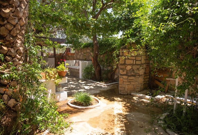 فندق Dort Mevsim Evi