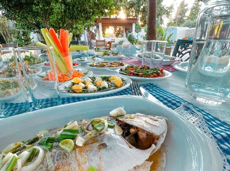 فندق Dort Mevsim Evi