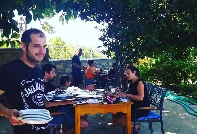 فندق Dort Mevsim Evi