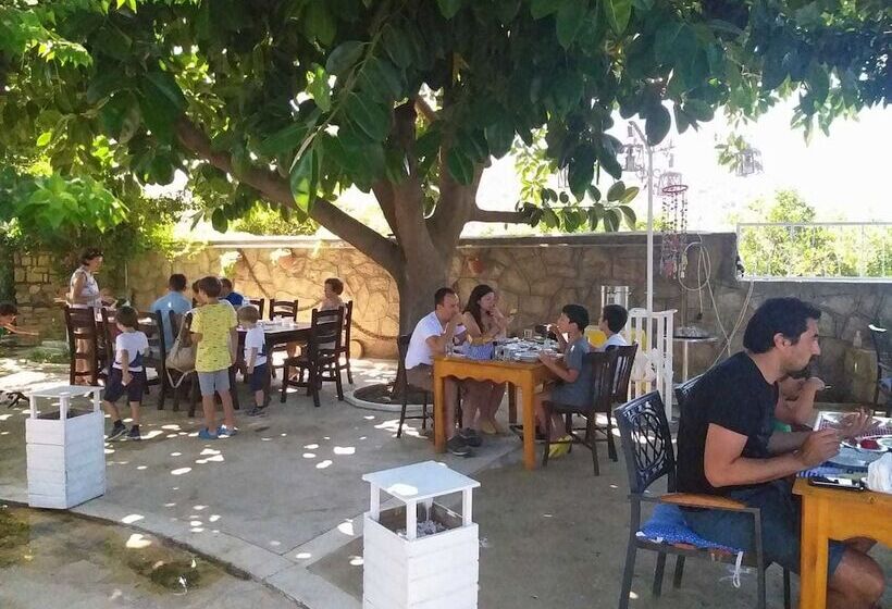 فندق Dort Mevsim Evi