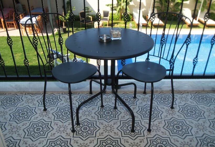 ホテル Duman Boutique