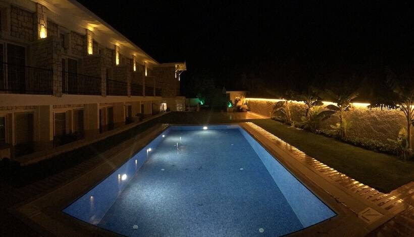 ホテル Duman Boutique