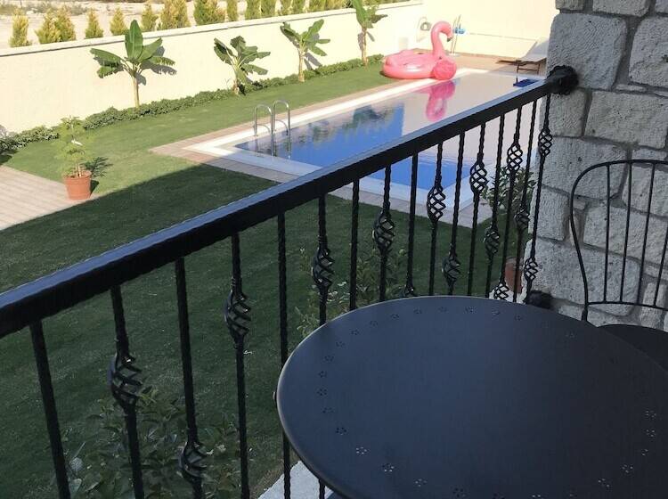 ホテル Duman Boutique