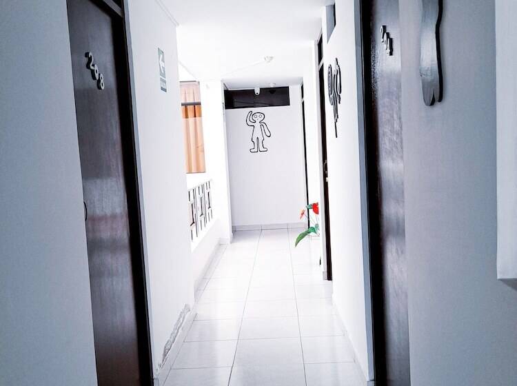 هتل Estrella Marina