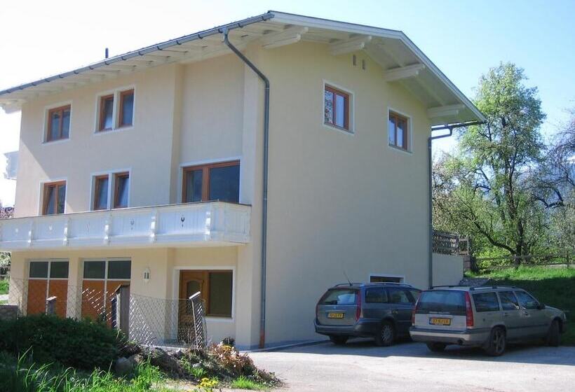 בית מלון כפרי Ferienhaus Stoanerhof