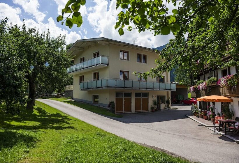 בית מלון כפרי Ferienhaus Stoanerhof