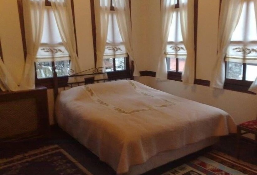 호텔 Fuatbeyler Konagi