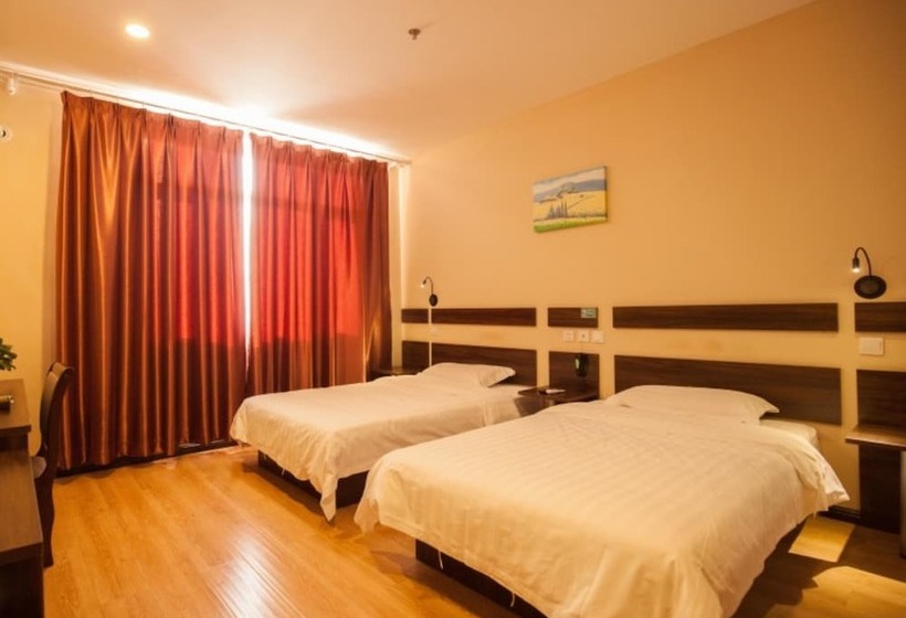 هتل Greentree Inn Dalian Ganjingzi District Airport New District Lazishan Express