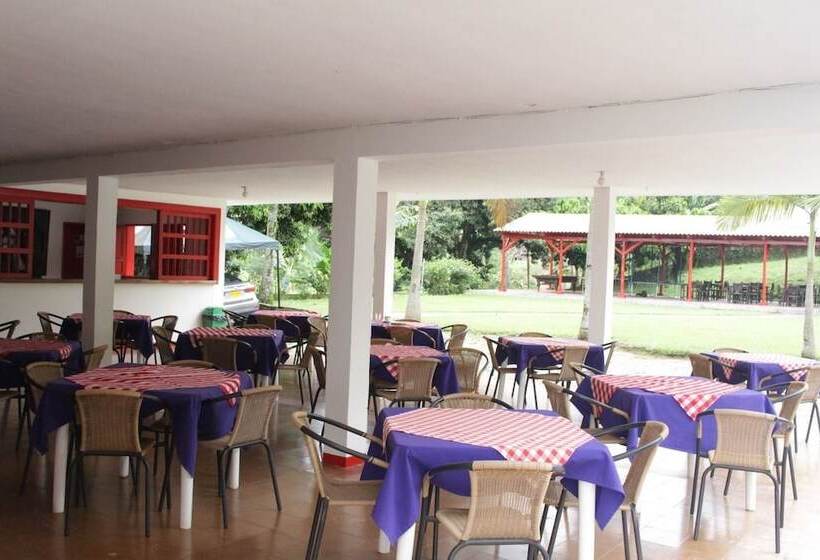 هتل Hacienda El Caney