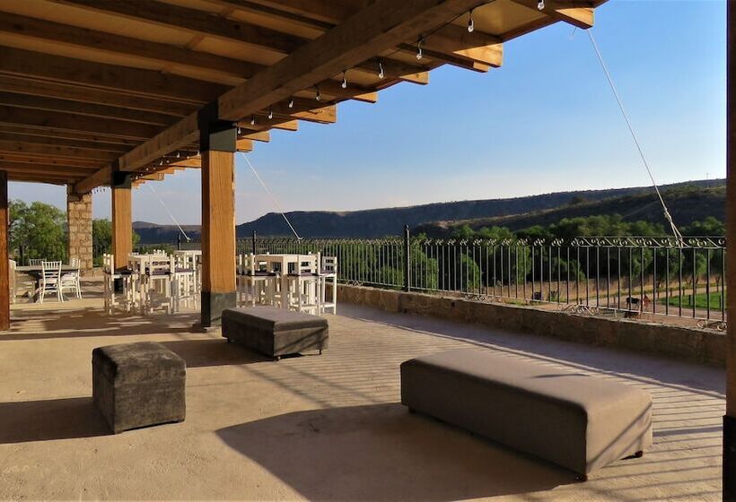 فندق Hacienda Tovares Resort Ecuestre & Spa