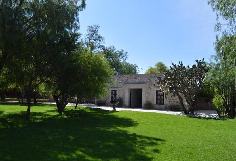 فندق Hacienda Tovares Resort Ecuestre & Spa