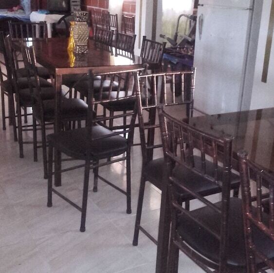 هتل Hospedaje Familiar Valentina