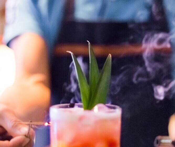 هتل Hostal La Masia