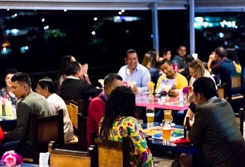 호텔 Hostal La Masia