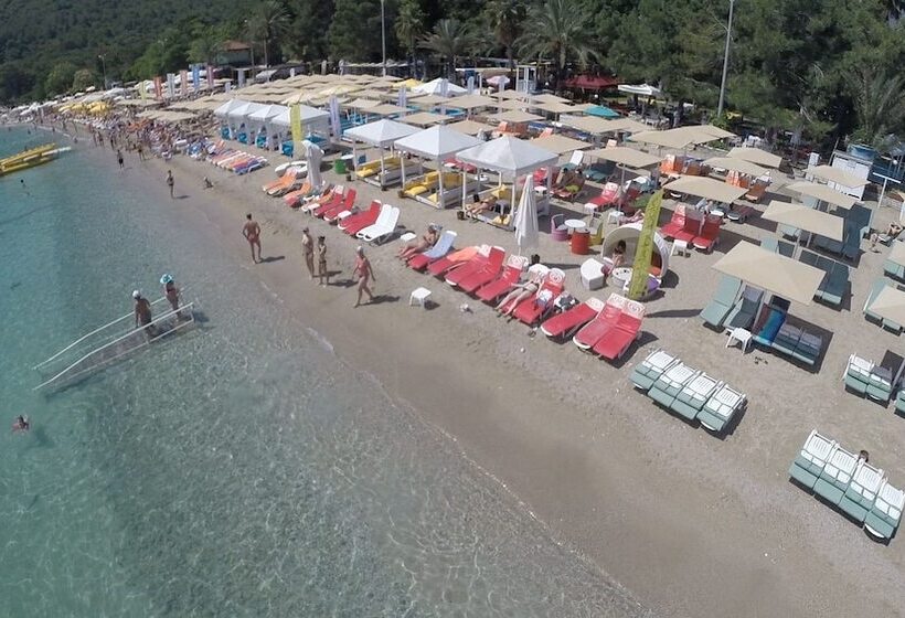 Отель Hubble Bubble Suit