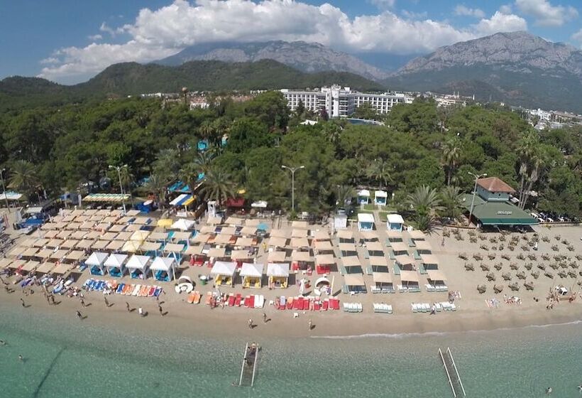 Отель Hubble Bubble Suit