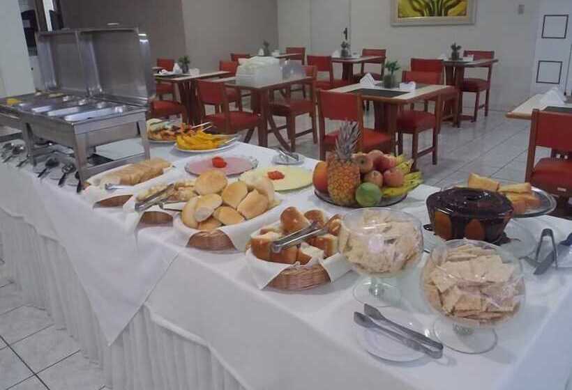 Отель Insinuante