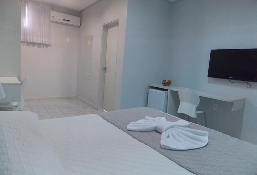 Отель Insinuante