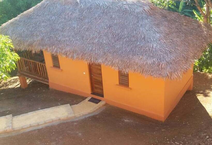 בית מלון כפרי Jj Et Euphrasie