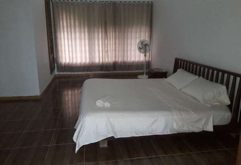 בית מלון כפרי Karupa