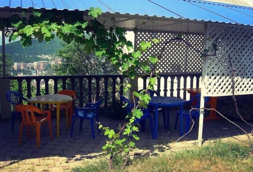 هتل Lazurnaya Plus