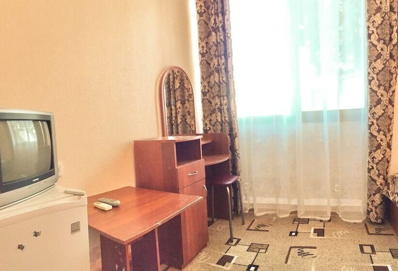 هتل Lazurnaya Plus