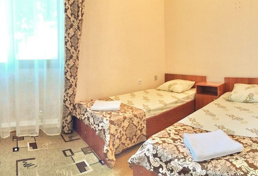 هتل Lazurnaya Plus