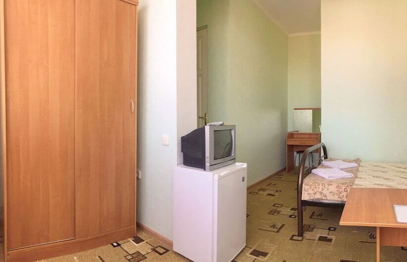 هتل Lazurnaya Plus