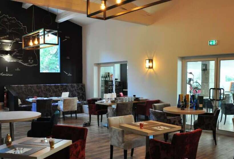 Отель Le Petit Mas De Marie