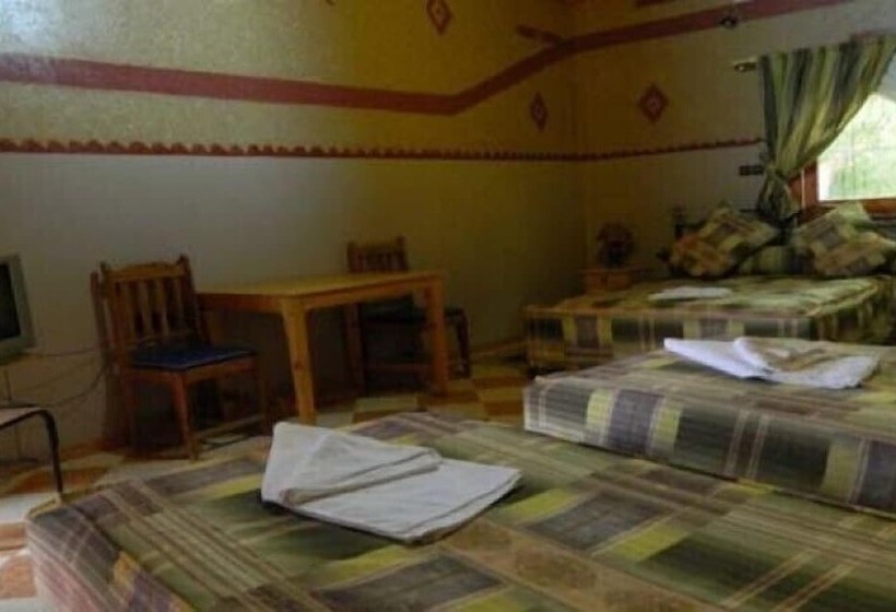 هتل Mandar Saghrou Tazakht