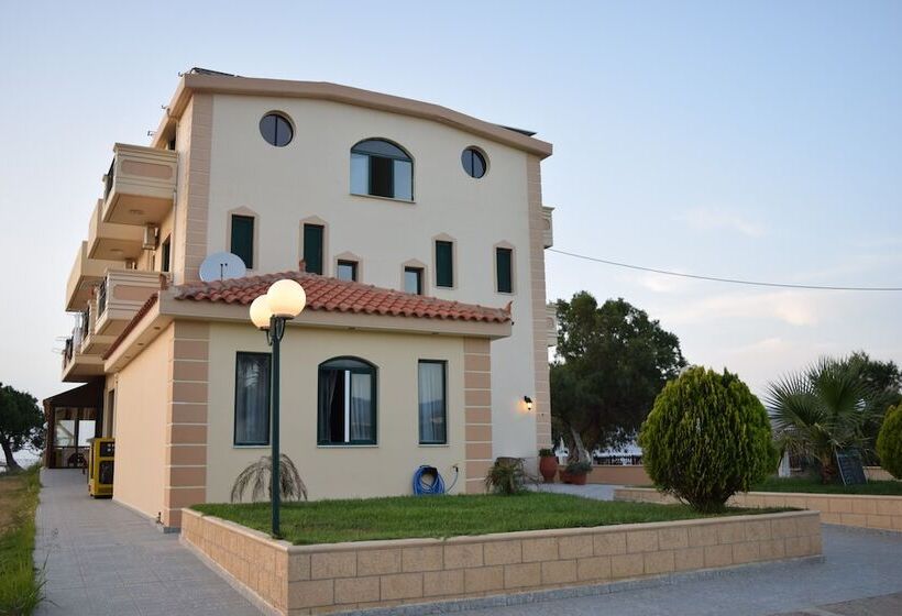 בית מלון כפרי Mesogios Beach