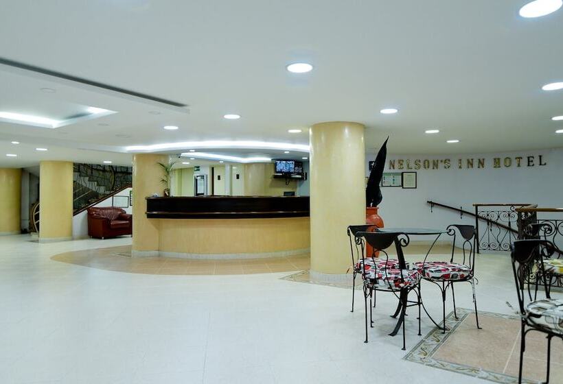 호텔 Nelson S Inn