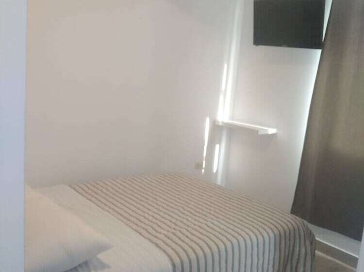 فندق Nuna Chak Hostel & Café